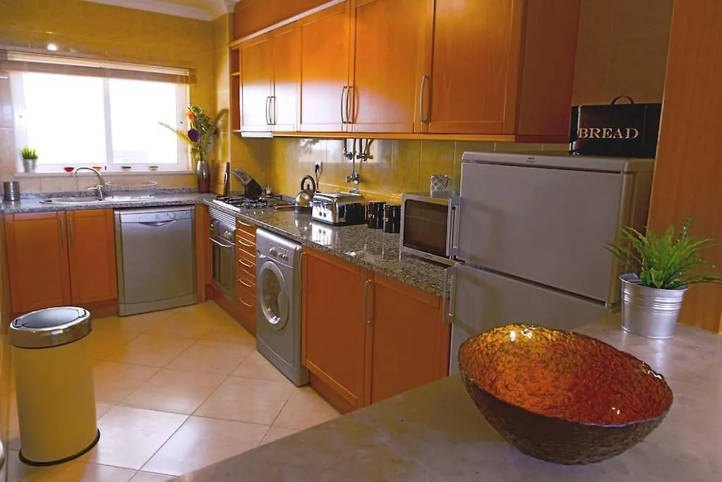 Beautiful Apartment With Shared Pool,Vila Da Praia Alvor